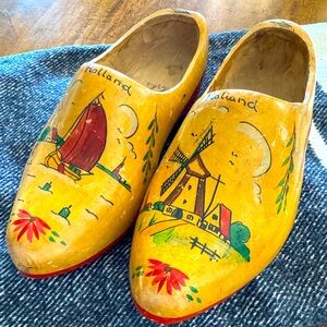 Vintage Authentic Dutch Holland Wooden Clogs  Size 22